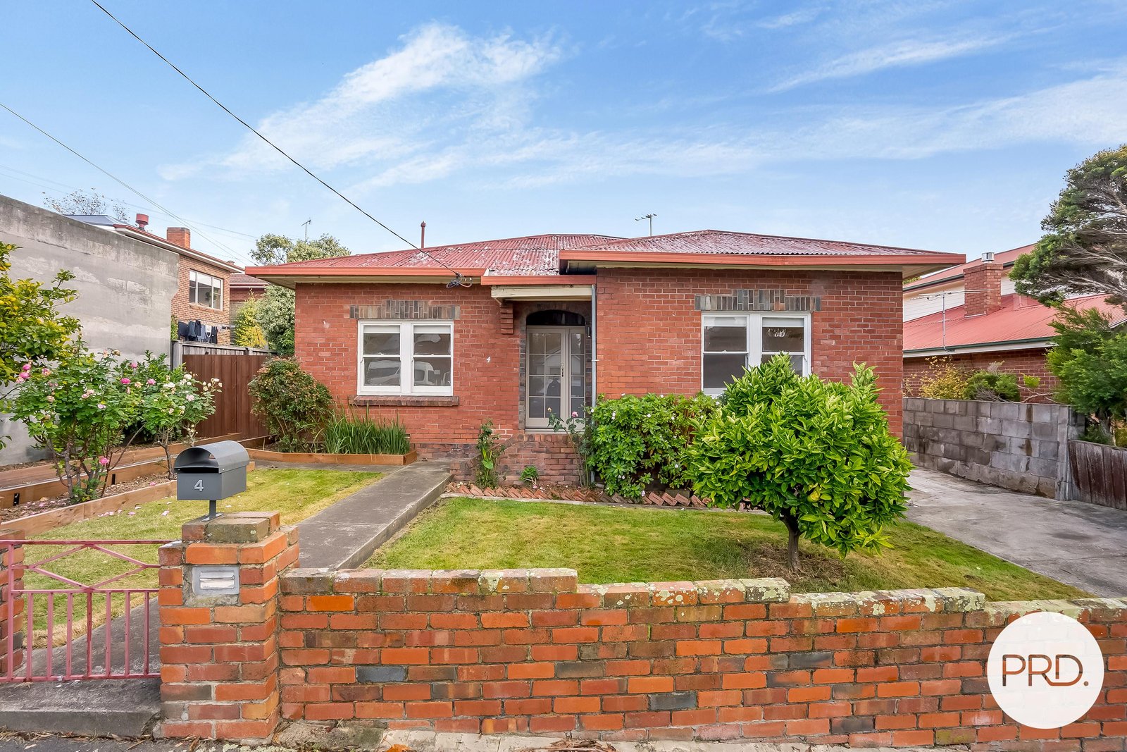 4 Seymour Street NEW TOWN 8