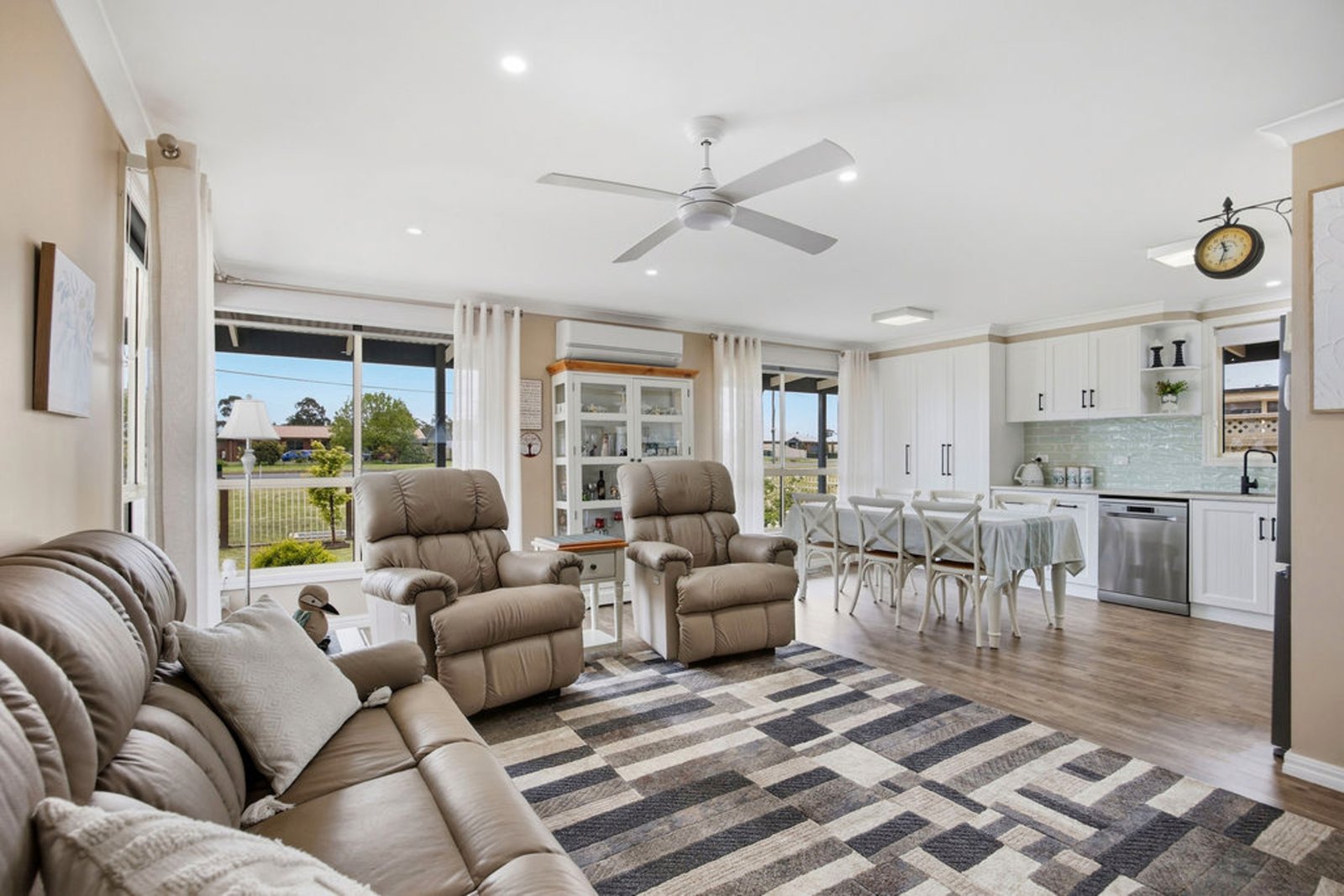 Gallery: 4 Sharpes Road