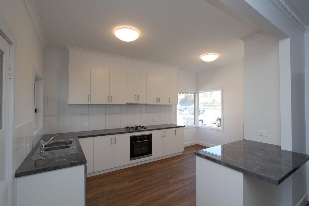 4 Shelley Street WENDOUREE 2