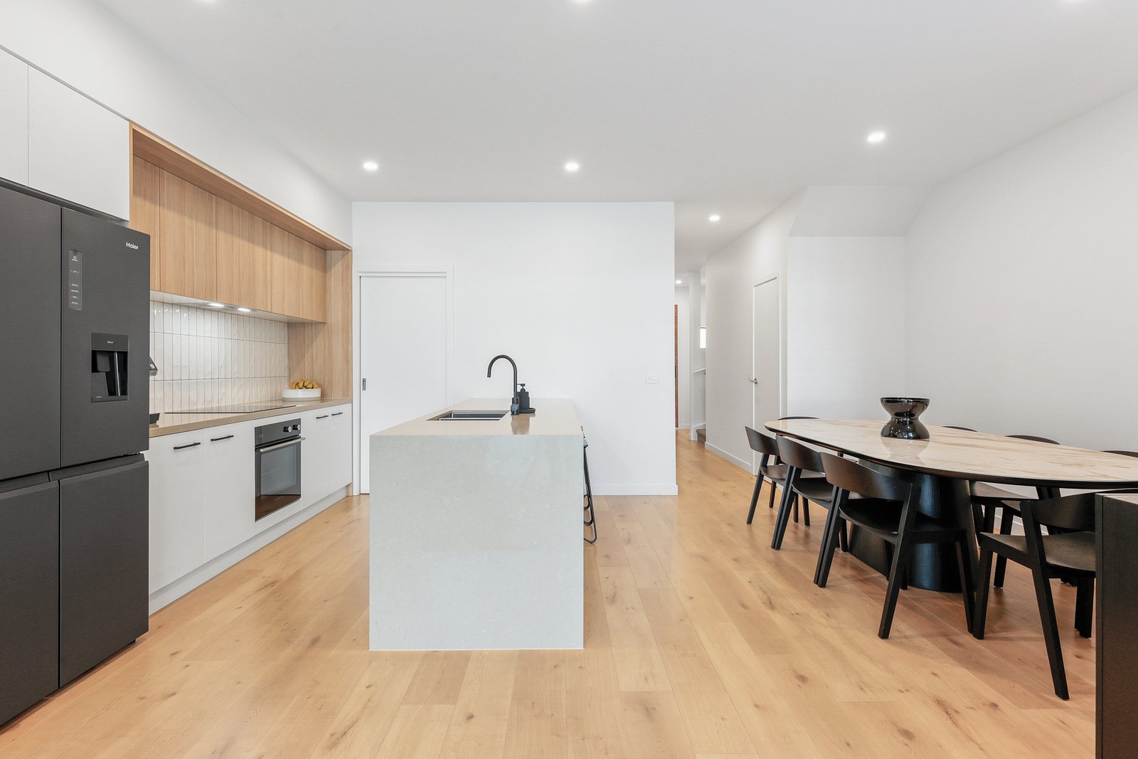 Gallery: 4 Shoreline Avenue