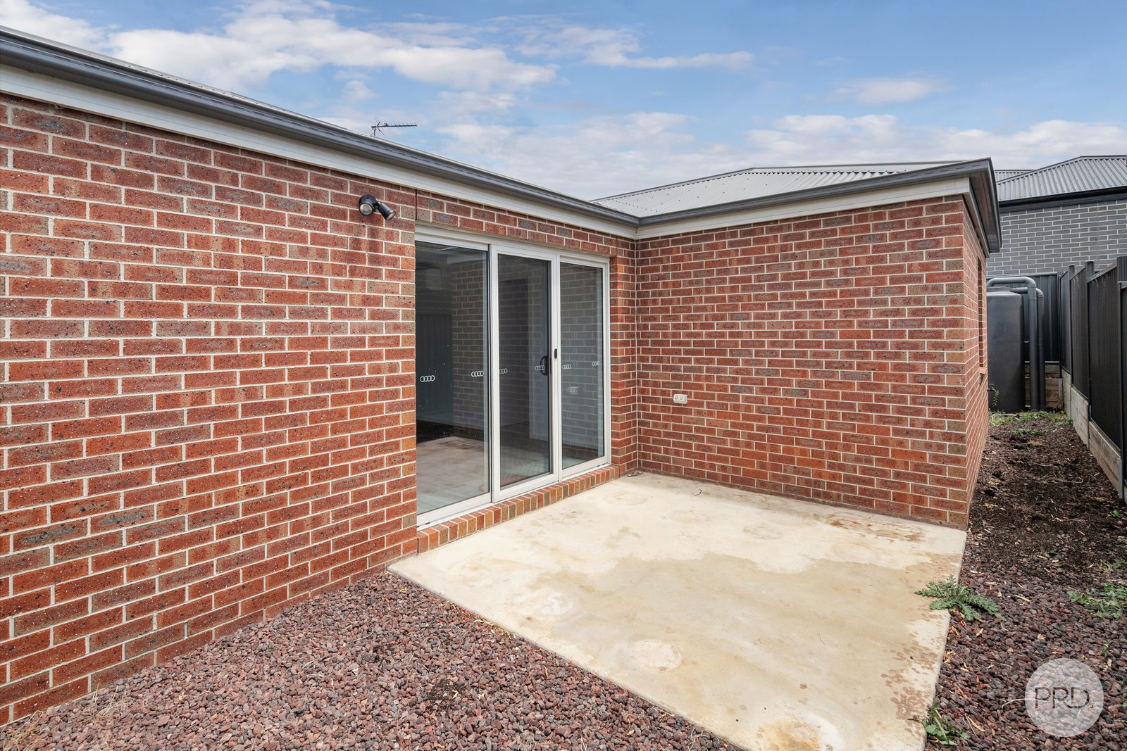 4 Simmental Street DELACOMBE 11
