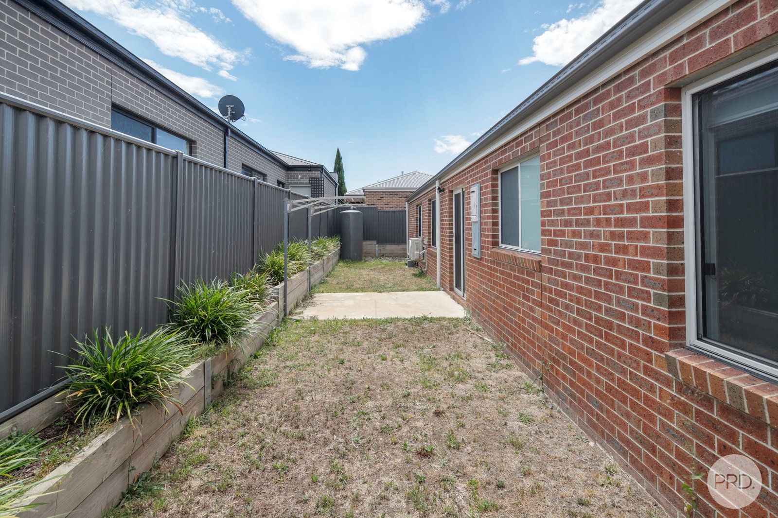 4 Simmental Street DELACOMBE 12