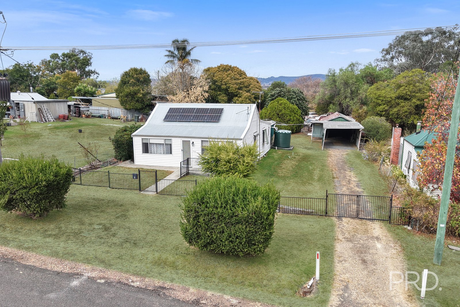 4 Sisson Street WILLOW TREE 2