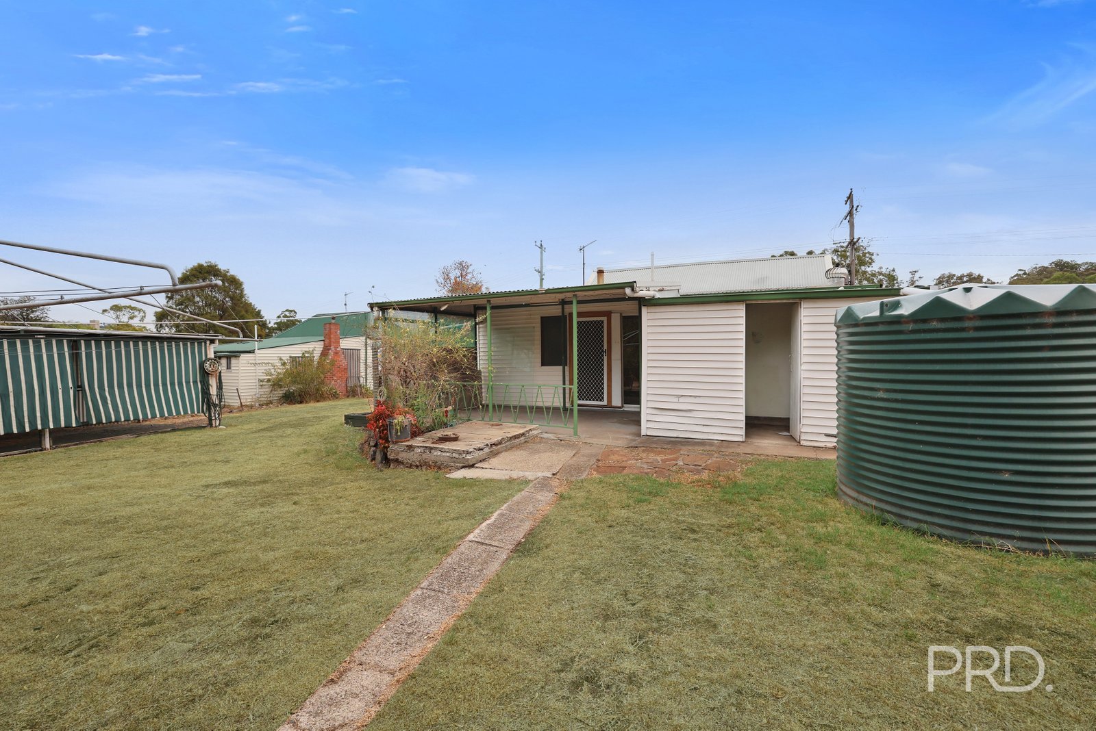 4 Sisson Street WILLOW TREE 19
