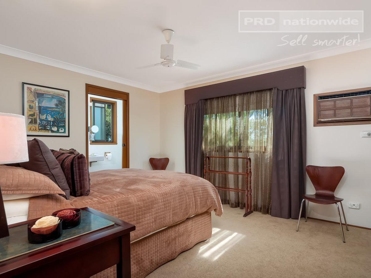 4 Snubba Crescent TUMUT 3