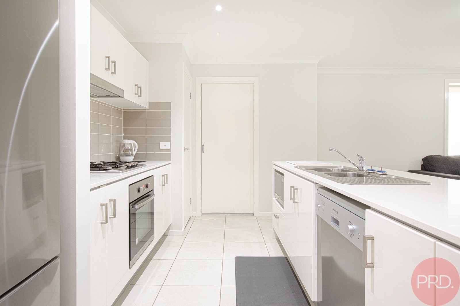 4 Songlark Place ABERGLASSLYN 5