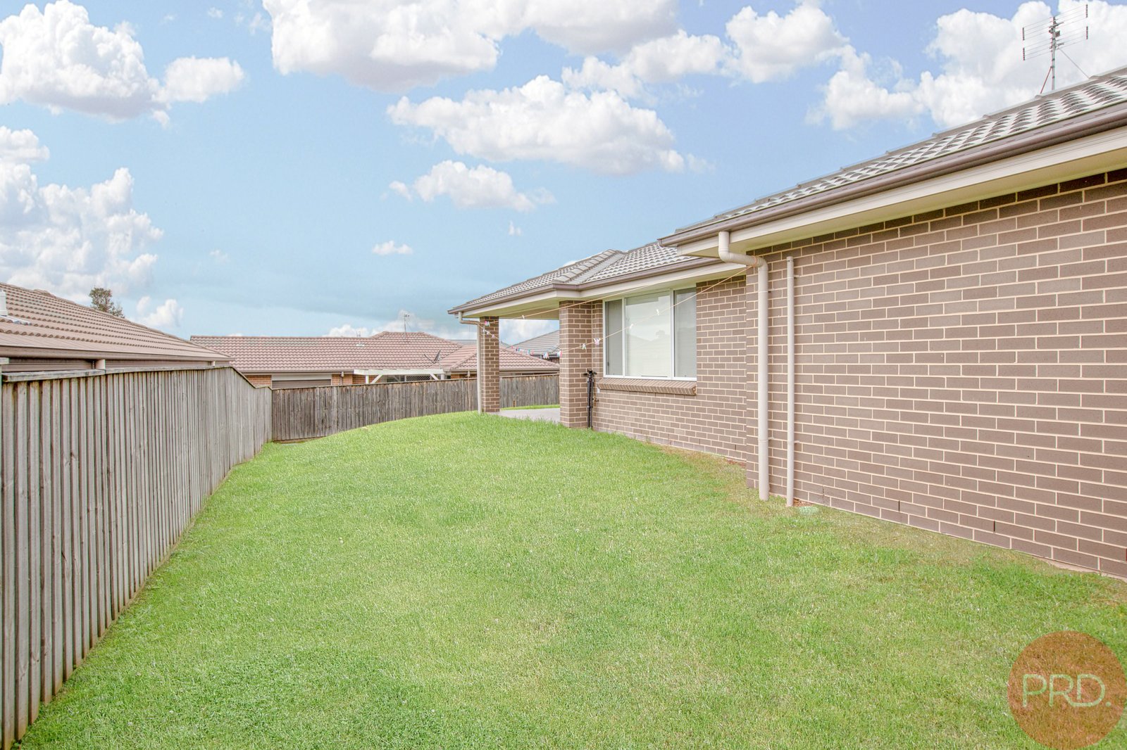 4 Songlark Place ABERGLASSLYN 15