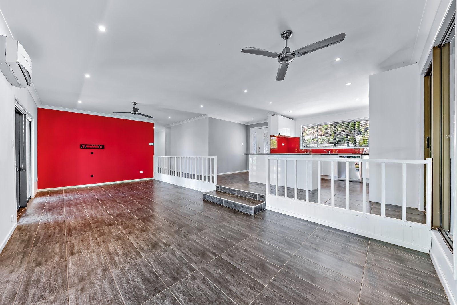 4 South Molle Boulevard CANNONVALE 2