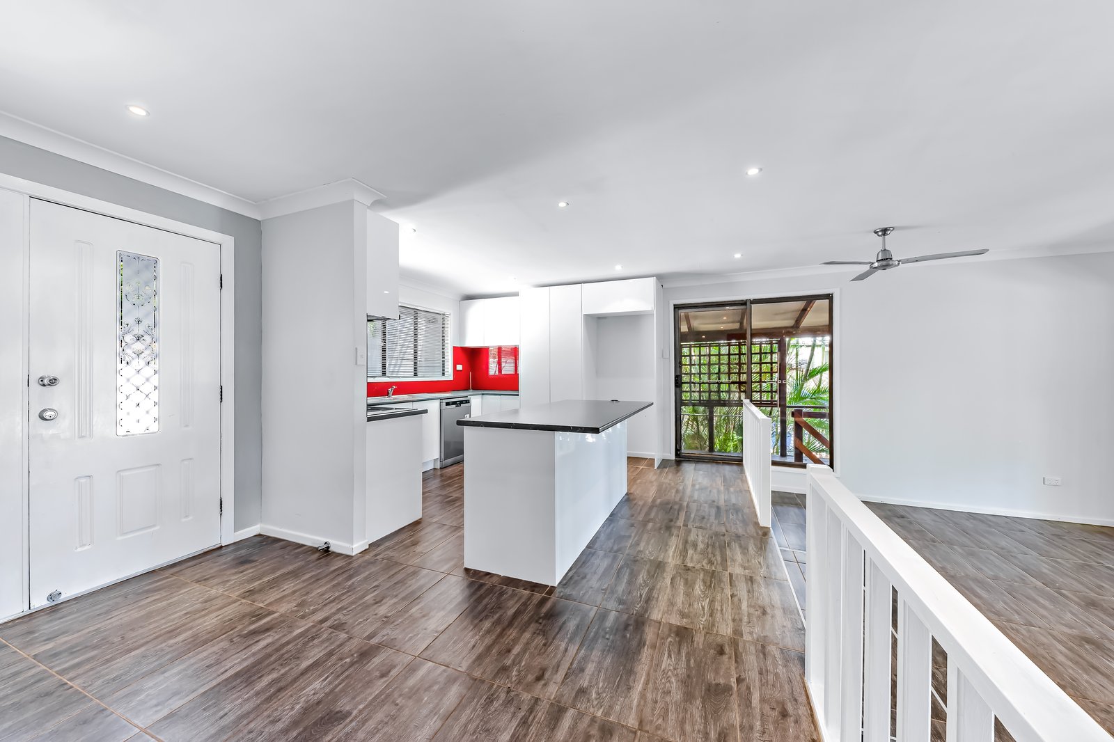 4 South Molle Boulevard CANNONVALE 12