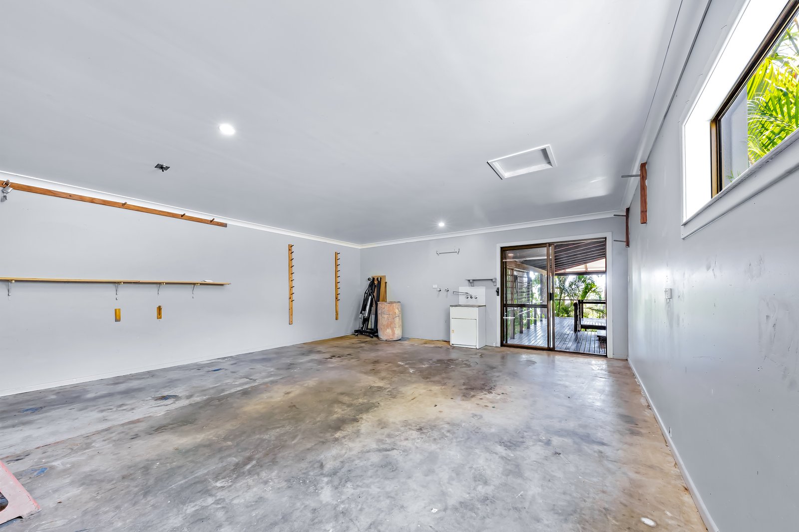 4 South Molle Boulevard CANNONVALE 14