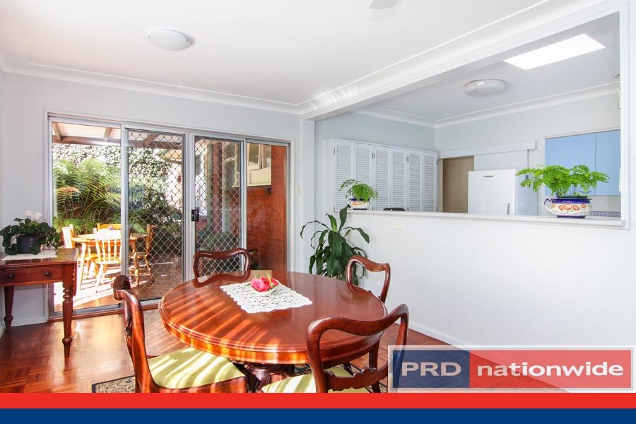 4 Spalding Crescent HURSTVILLE GROVE 5