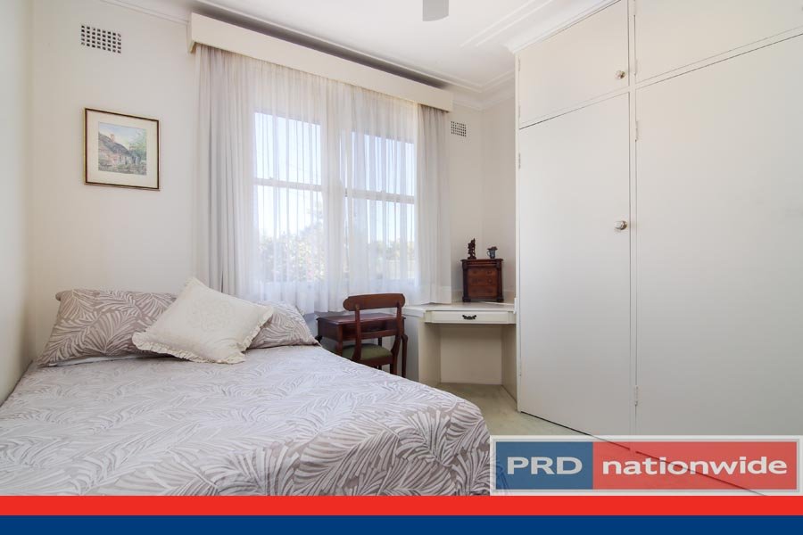 4 Spalding Crescent HURSTVILLE GROVE 7