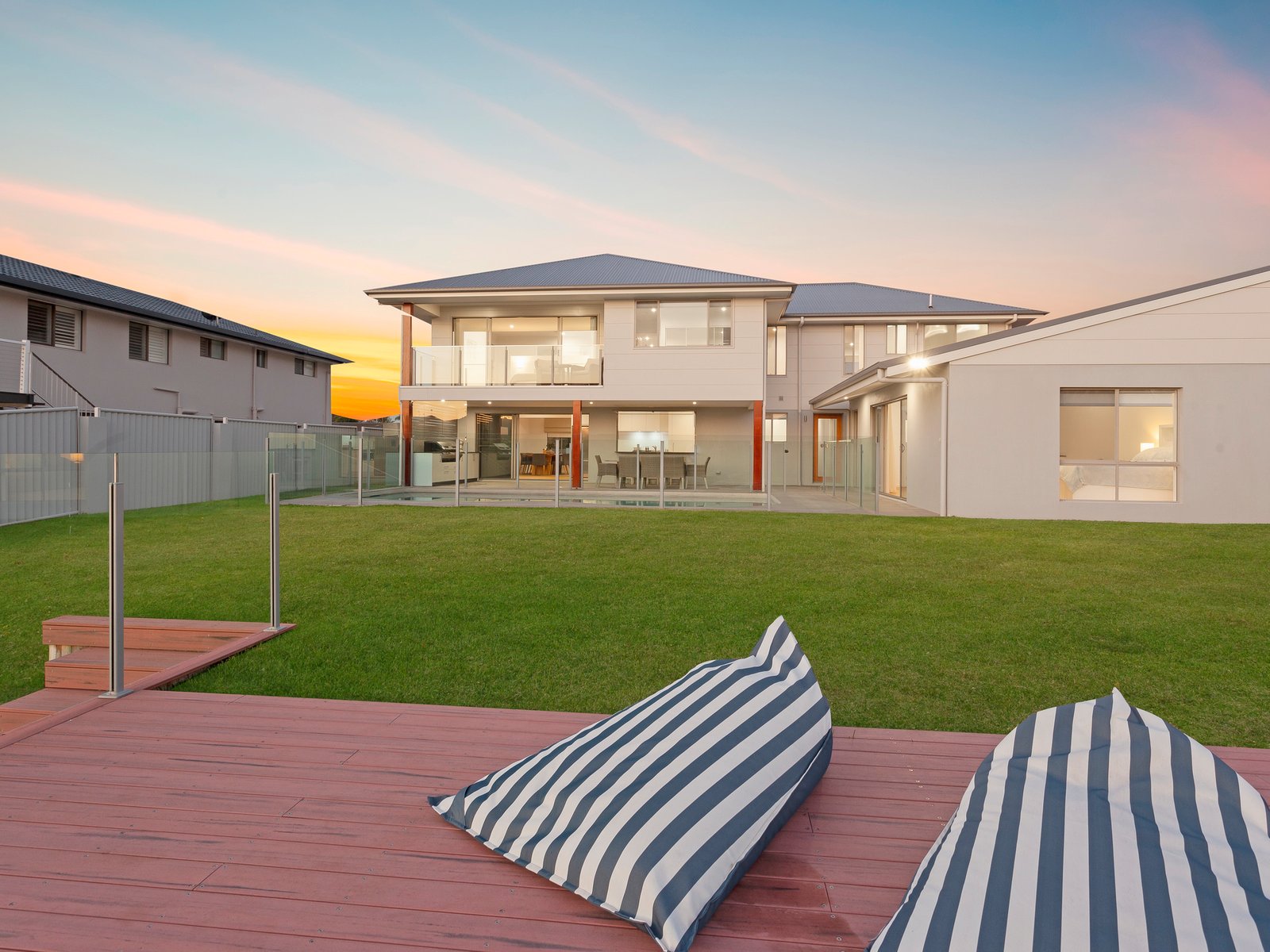 4 Spoonbill Court BURLEIGH WATERS 3