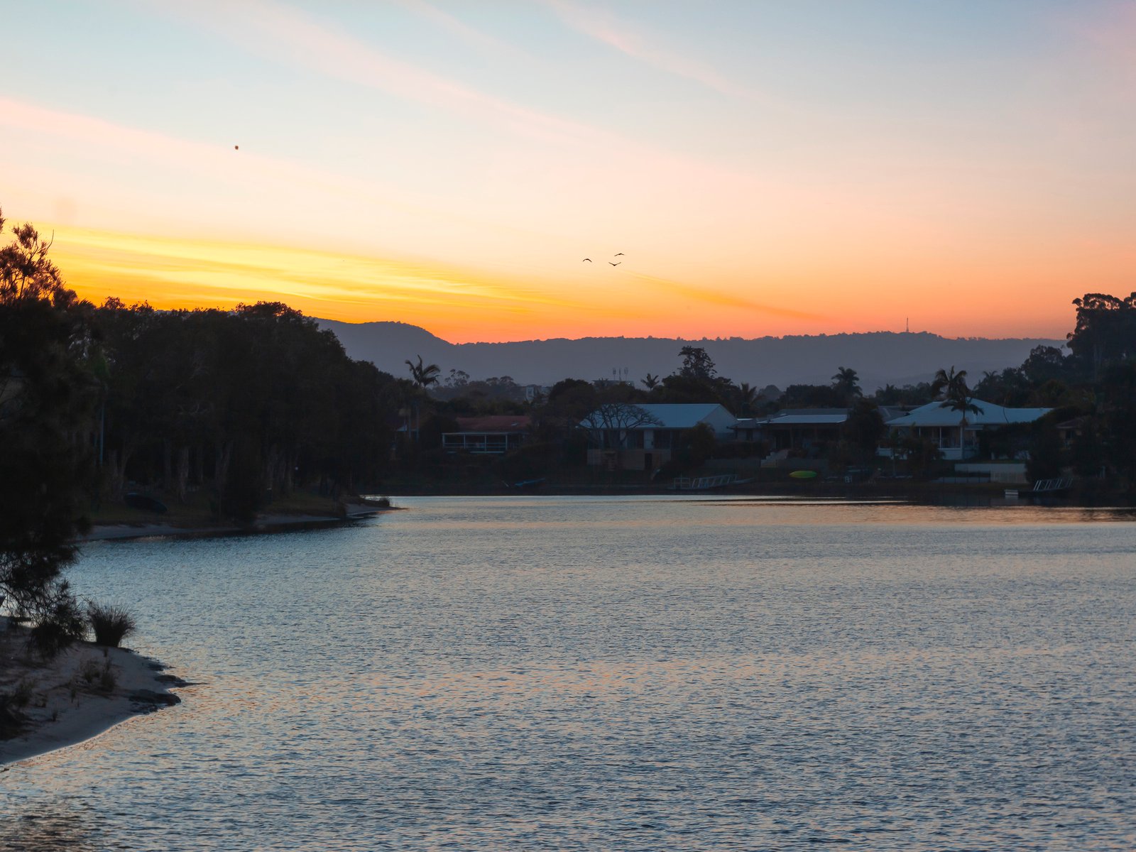 4 Spoonbill Court BURLEIGH WATERS 10