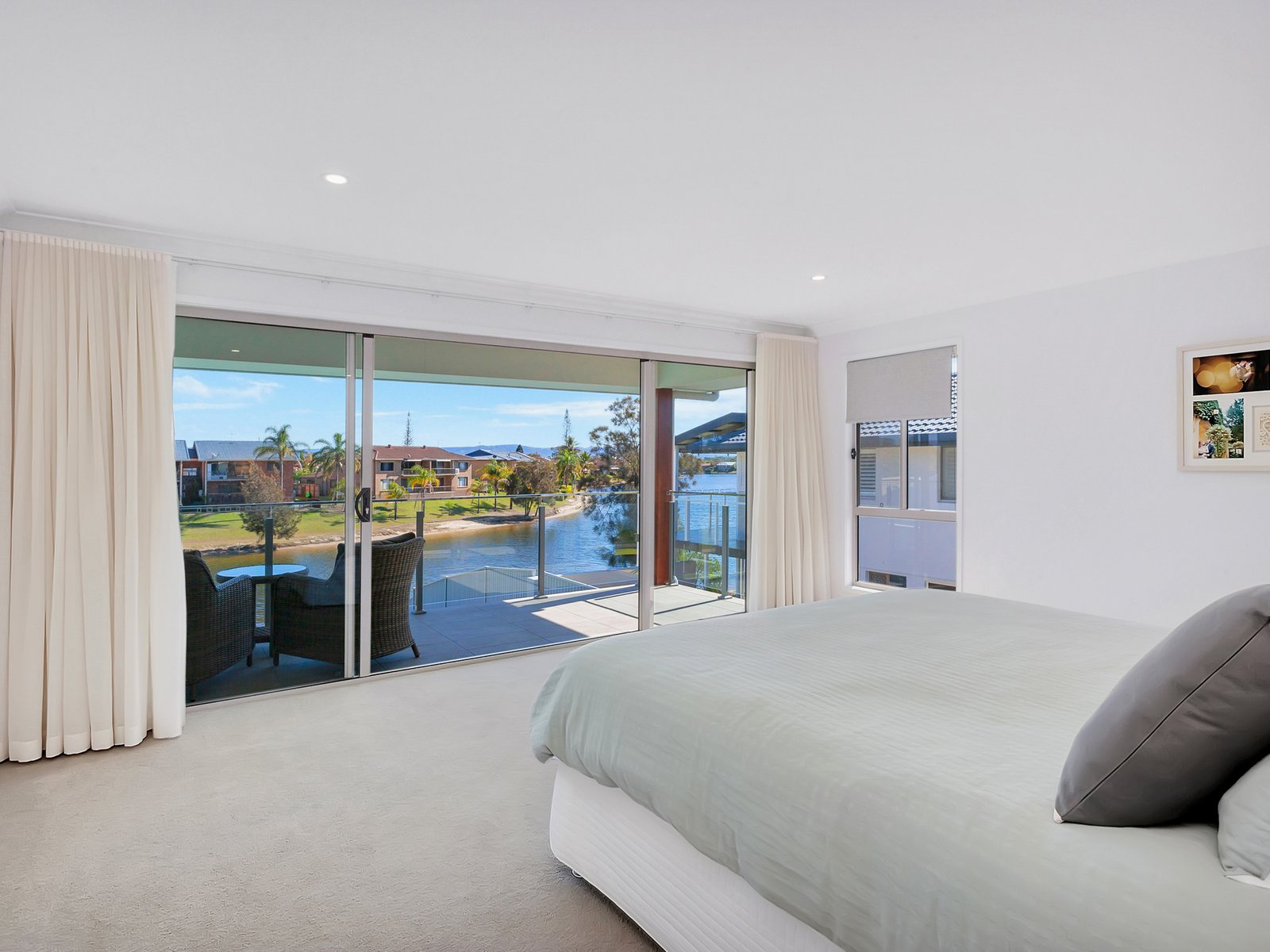 4 Spoonbill Court BURLEIGH WATERS 14