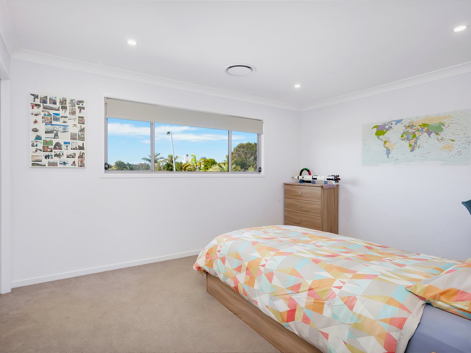 4 Spoonbill Court BURLEIGH WATERS 19