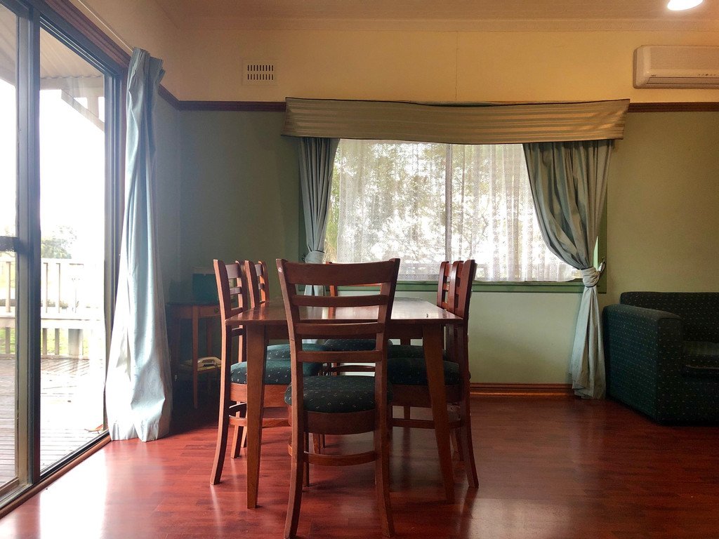 4 Spotted Gum Drive LAKE HUME VILLAGE 7