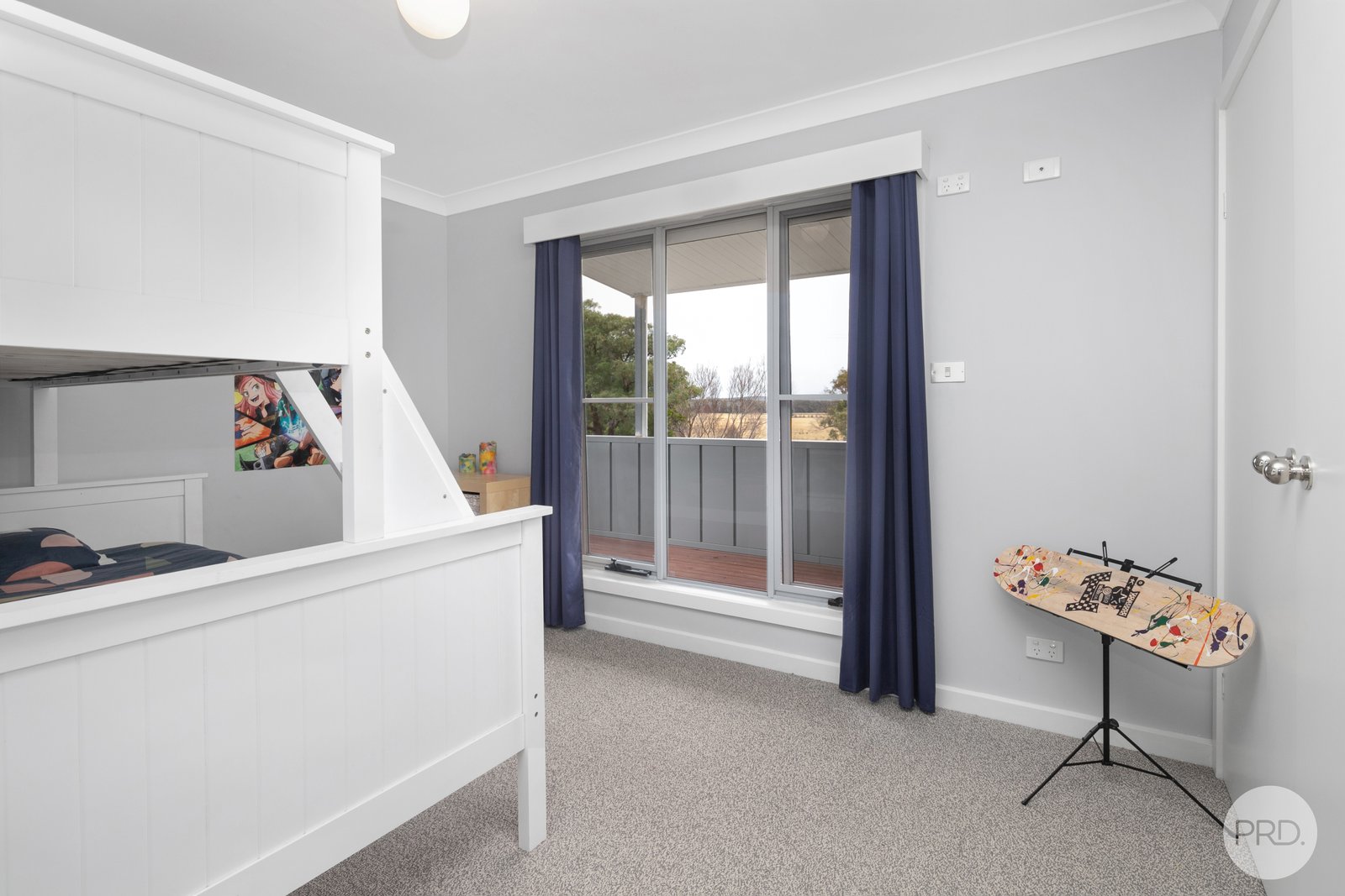 4 Springwood Close ENFIELD 12
