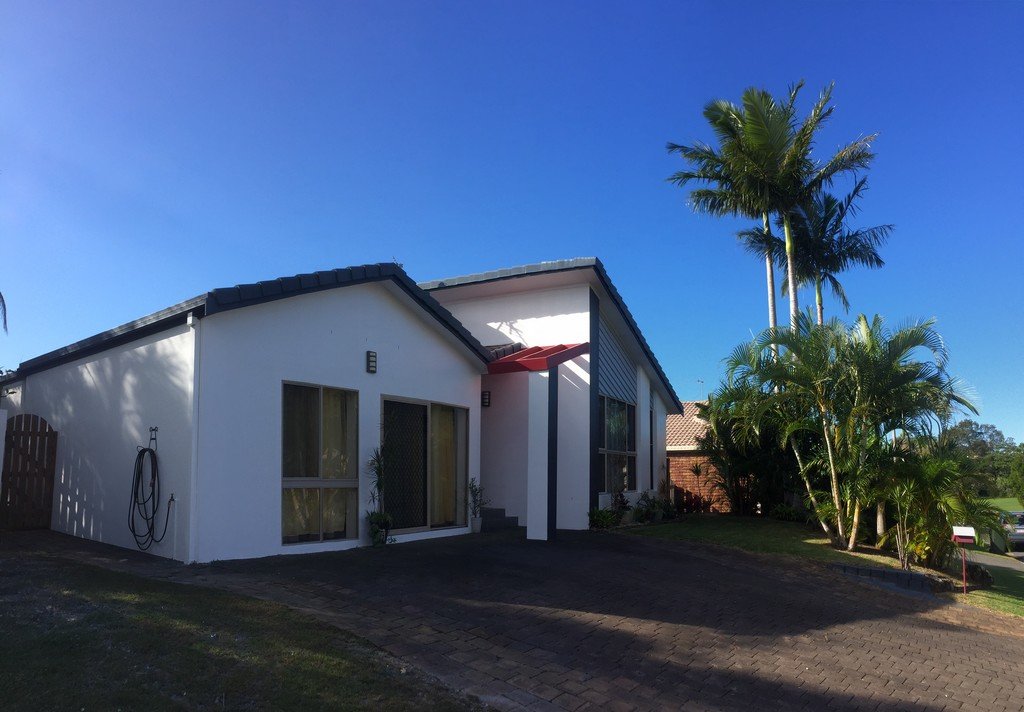 4 St John Court ROBINA 2