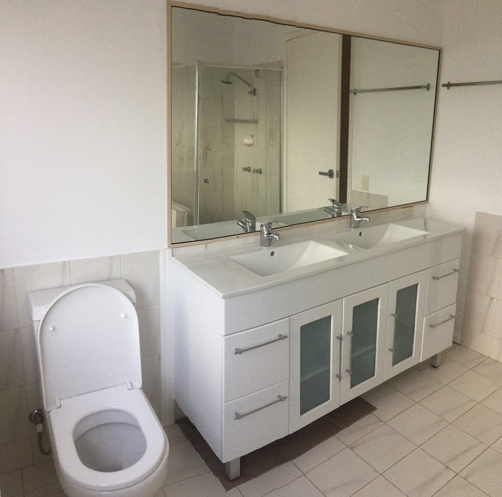 4 St John Court ROBINA 8