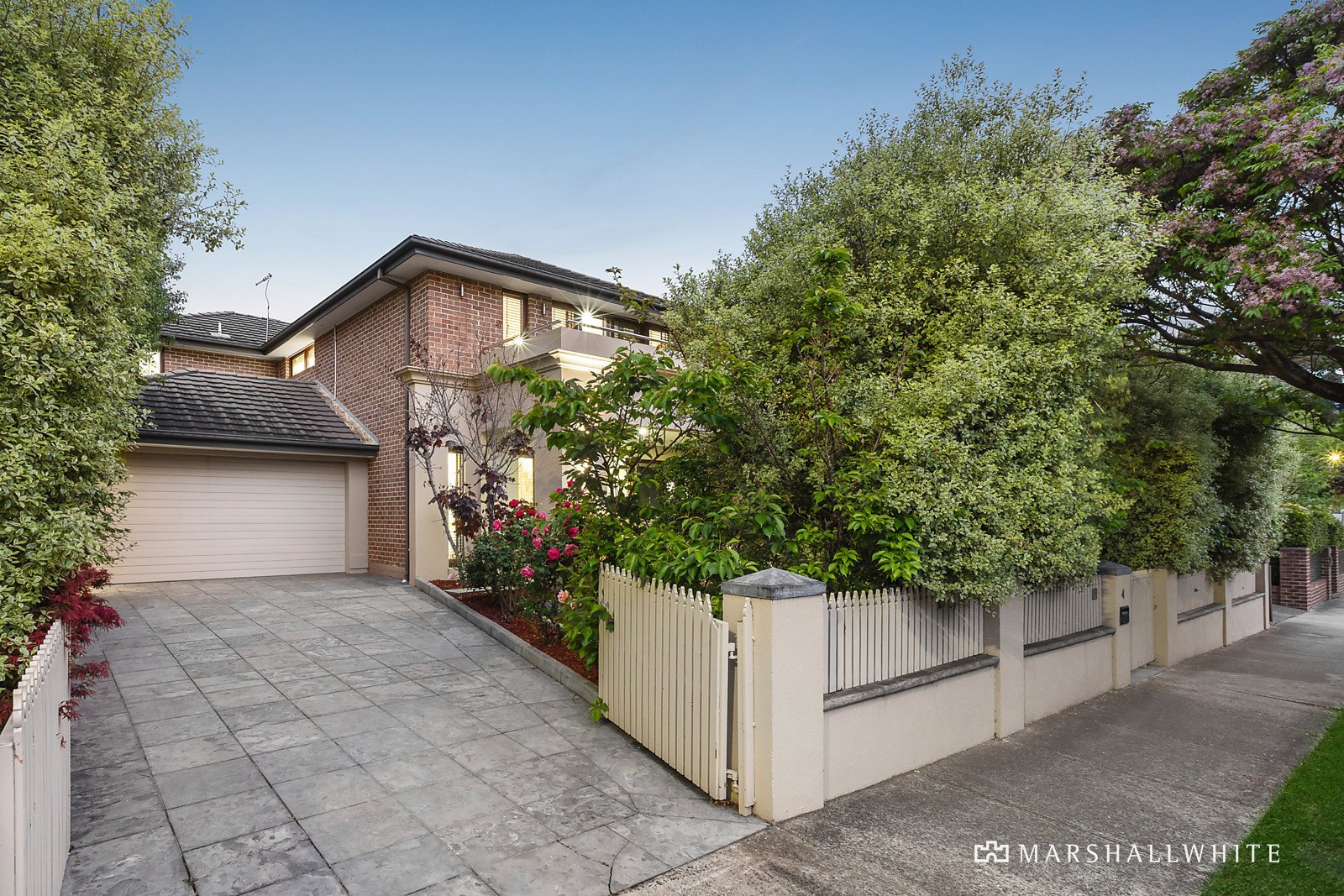 4 St Johns Avenue, Mont Albert, VIC