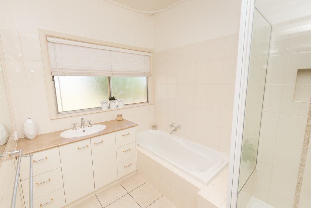4 St Neots Court MILDURA 7