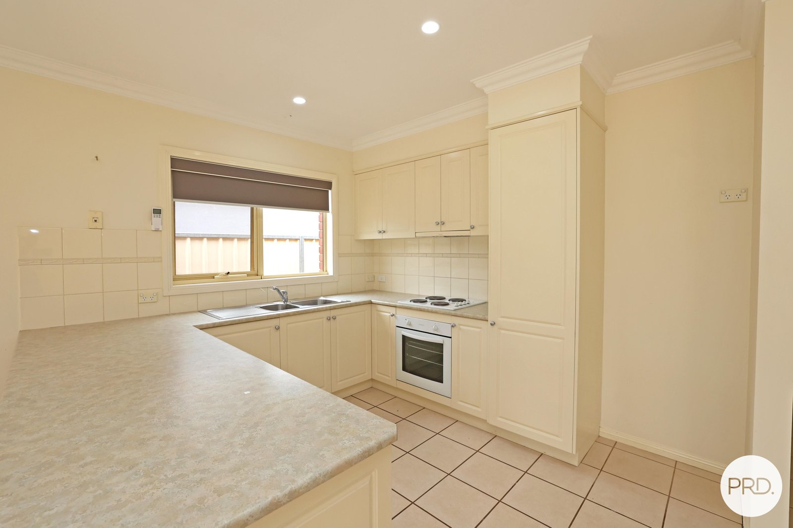 4 Stamford Court BURONGA 8
