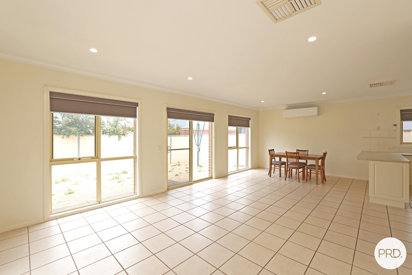 4 Stamford Court BURONGA 11