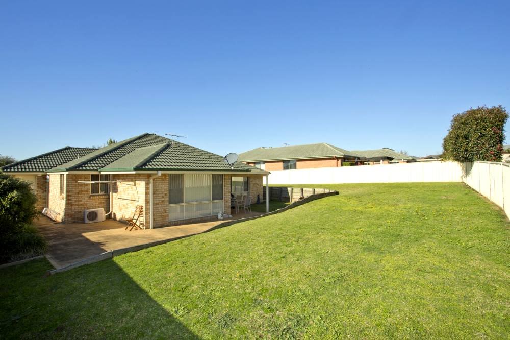 4 Stanton Drive RAWORTH 14