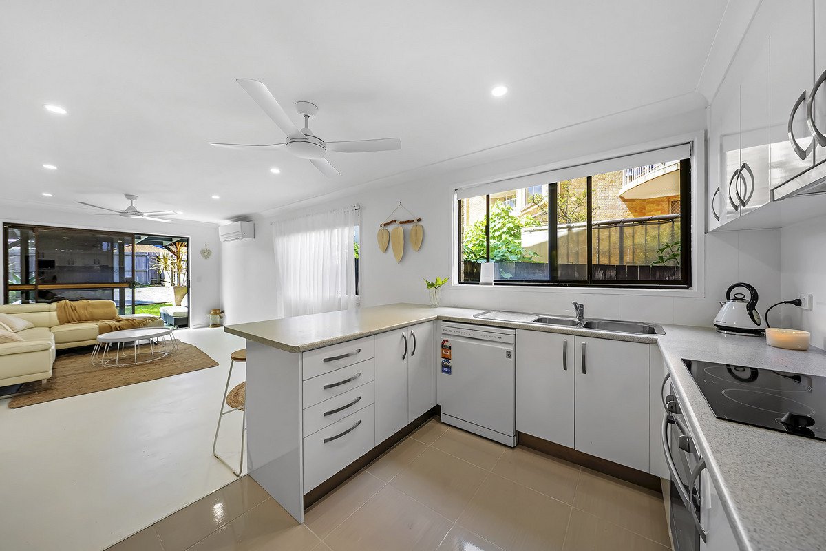 4 Stephens Street Burleigh Heads 4