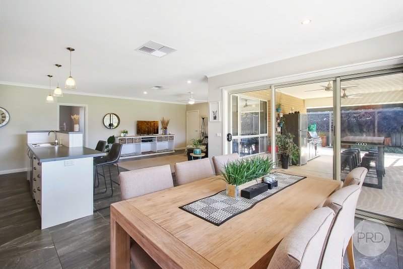 4 Stirling Way THURGOONA 4