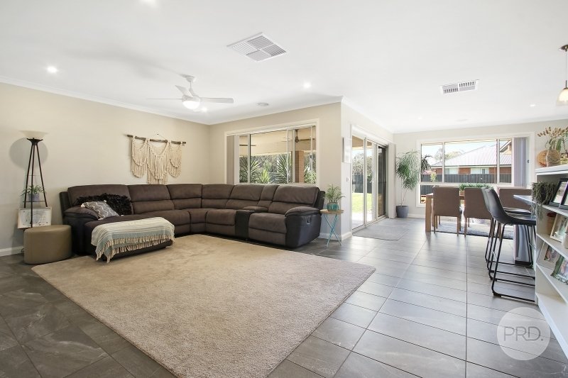 4 Stirling Way THURGOONA 6