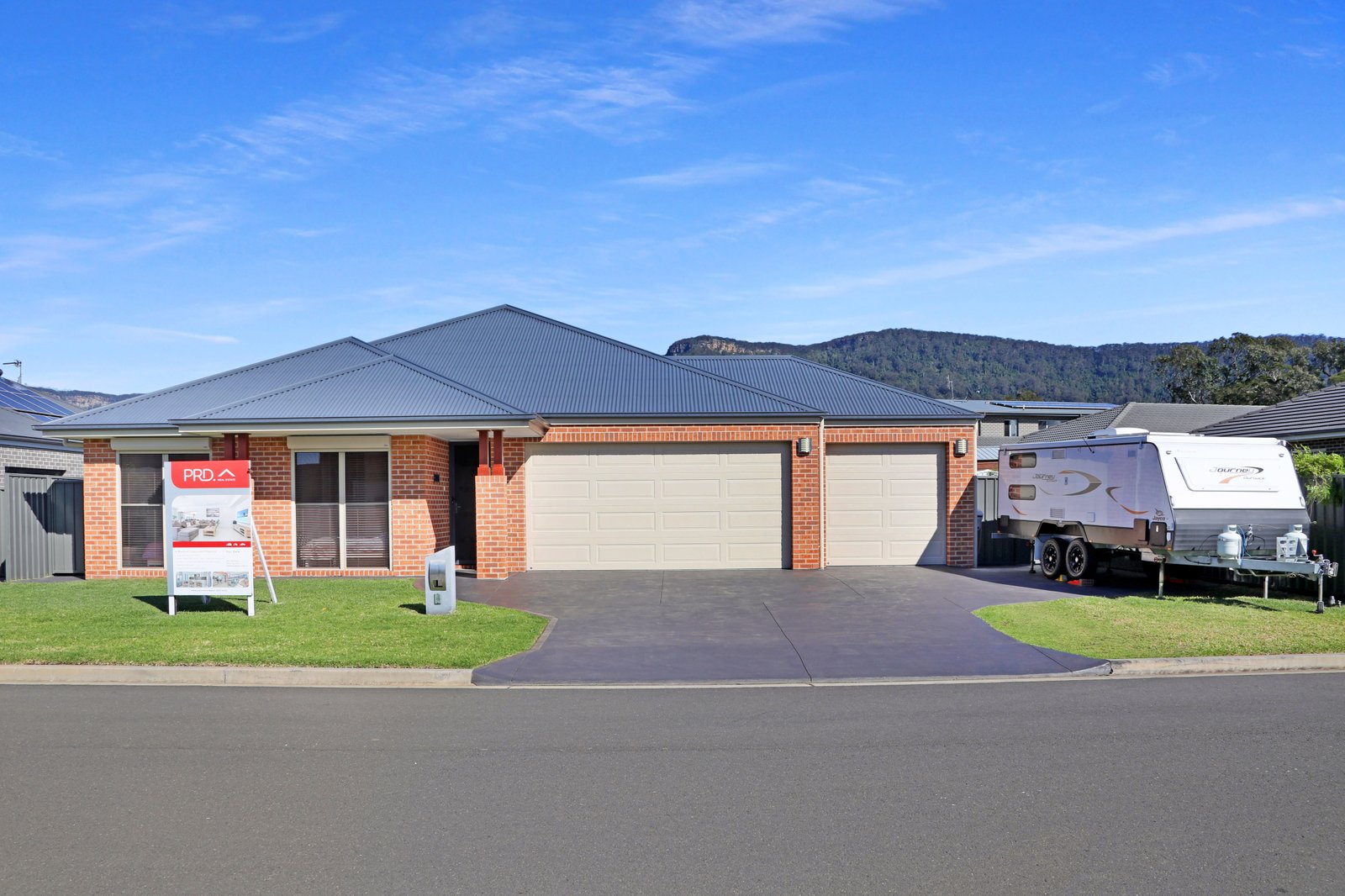 4 Stockyard Crescent HORSLEY 1