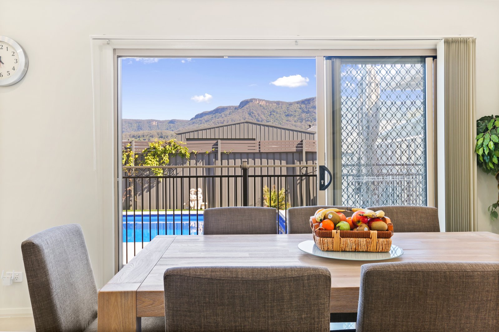 4 Stockyard Crescent HORSLEY 5