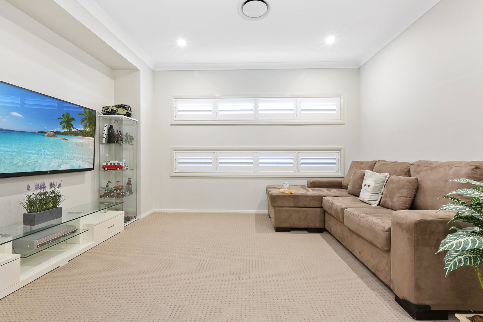 4 Stockyard Crescent HORSLEY 6