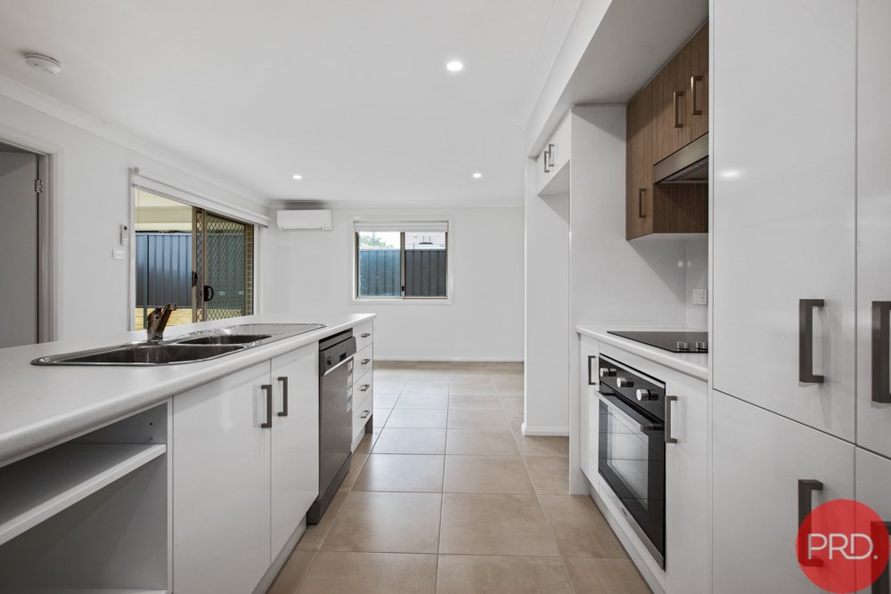 4 Stonebark Court GRETA 2