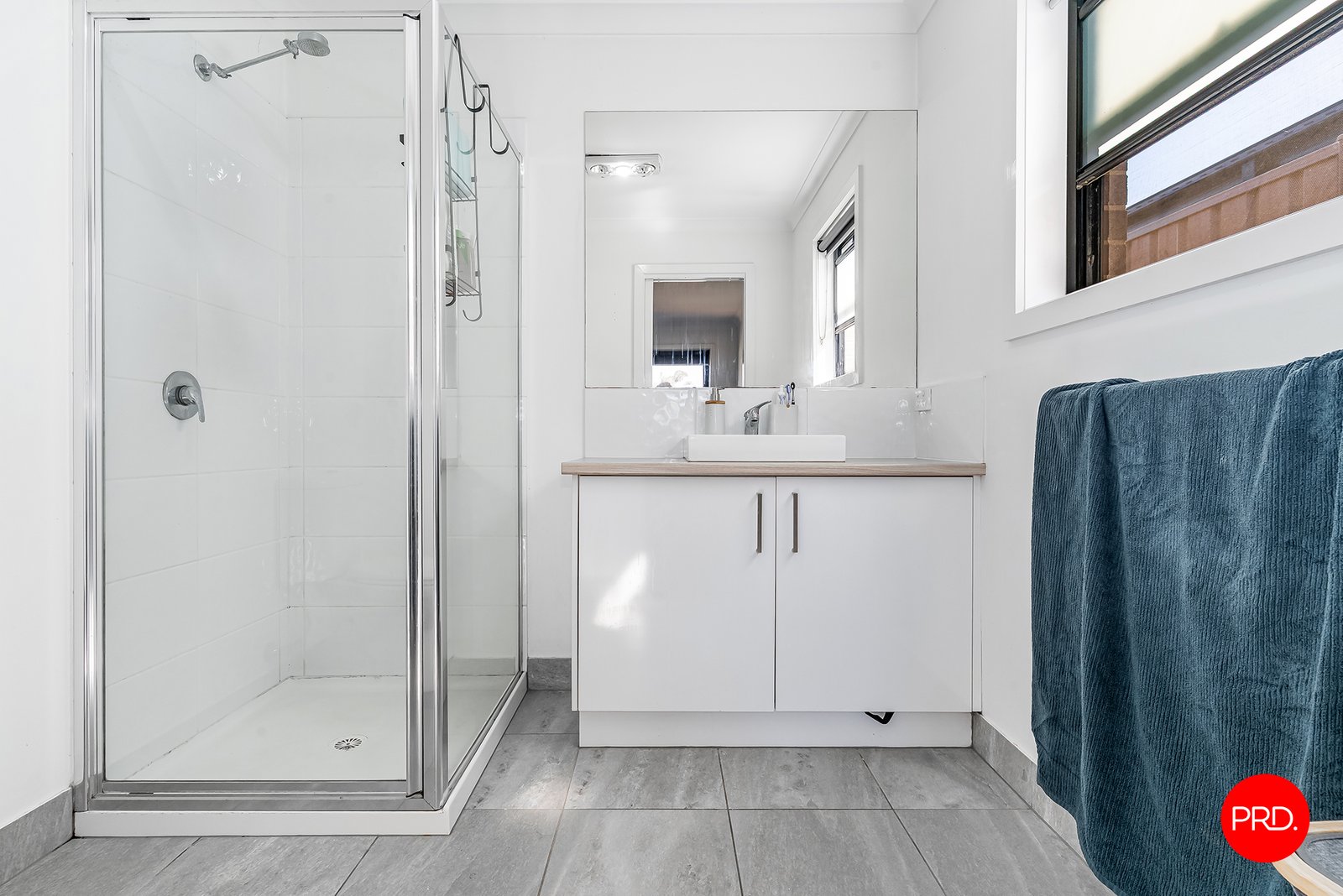 4 Stoneham Street GOLDEN SQUARE 11