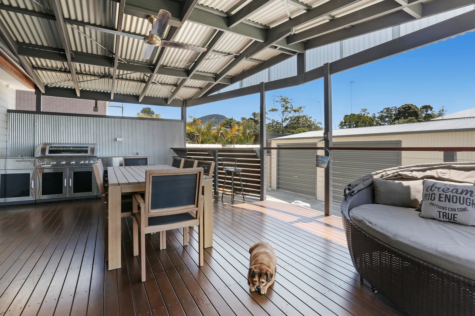 4 Stratford Road UNANDERRA 7