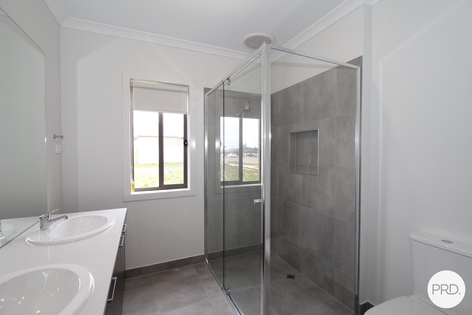 4 Sundance Boulevard WINTER VALLEY 8