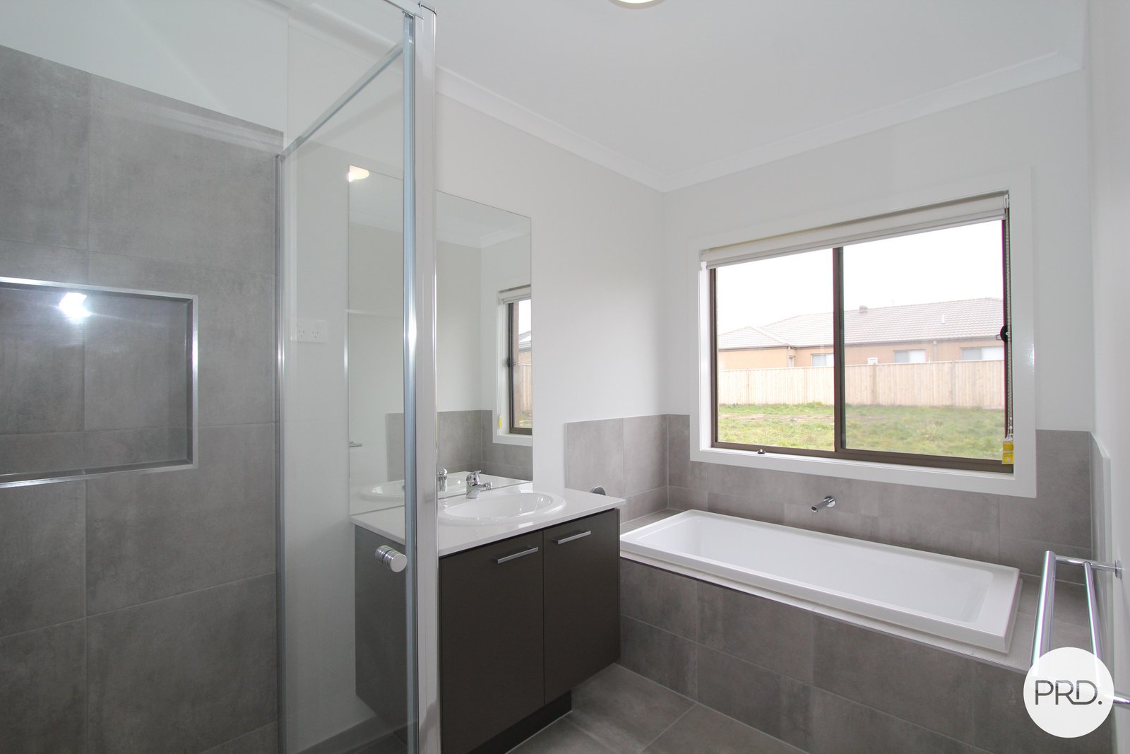 4 Sundance Boulevard WINTER VALLEY 12