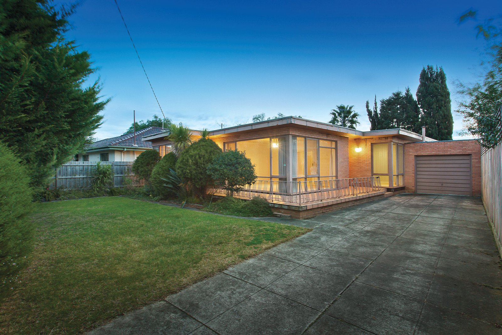 4 Sunhill Road, Glen Iris, VIC