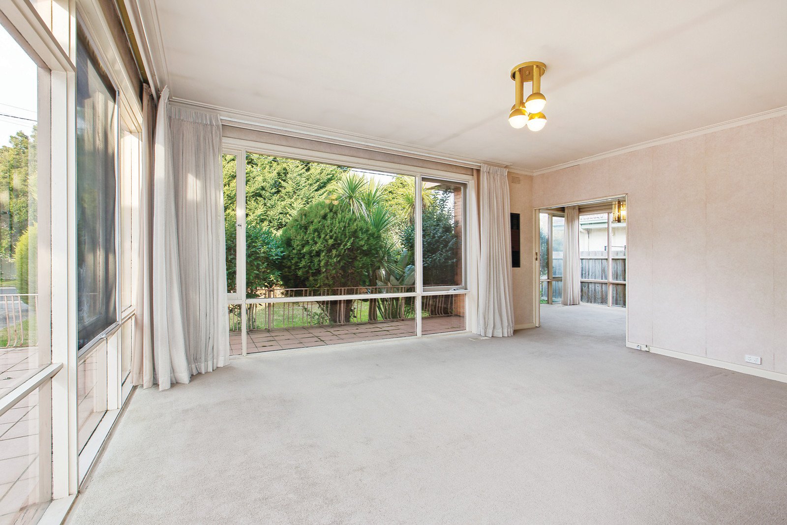 4 Sunhill Road, Glen Iris, VIC