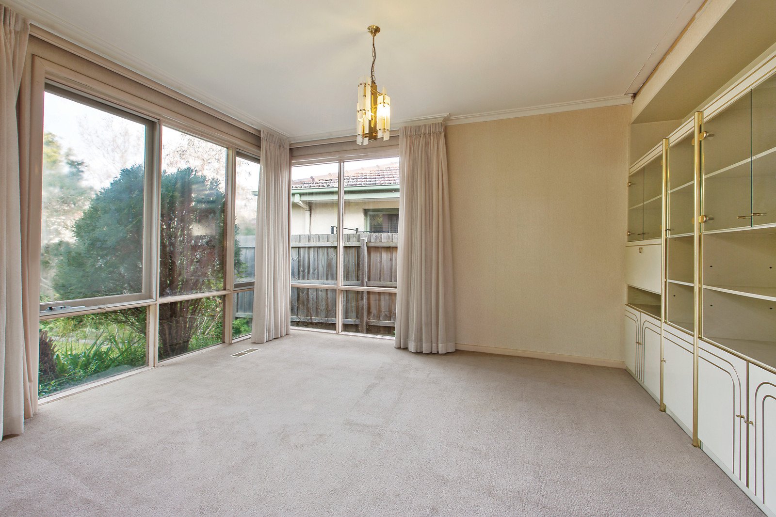 4 Sunhill Road, Glen Iris, VIC