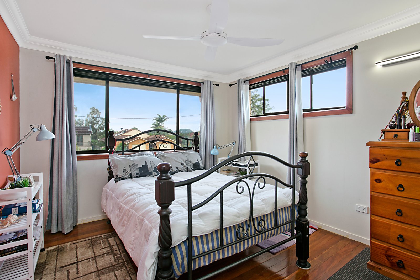 4 Sunset Blvd  TWEED HEADS WEST 11