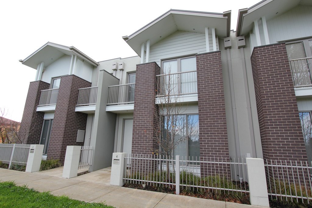 4 Swamp Gum Place ALFREDTON 1