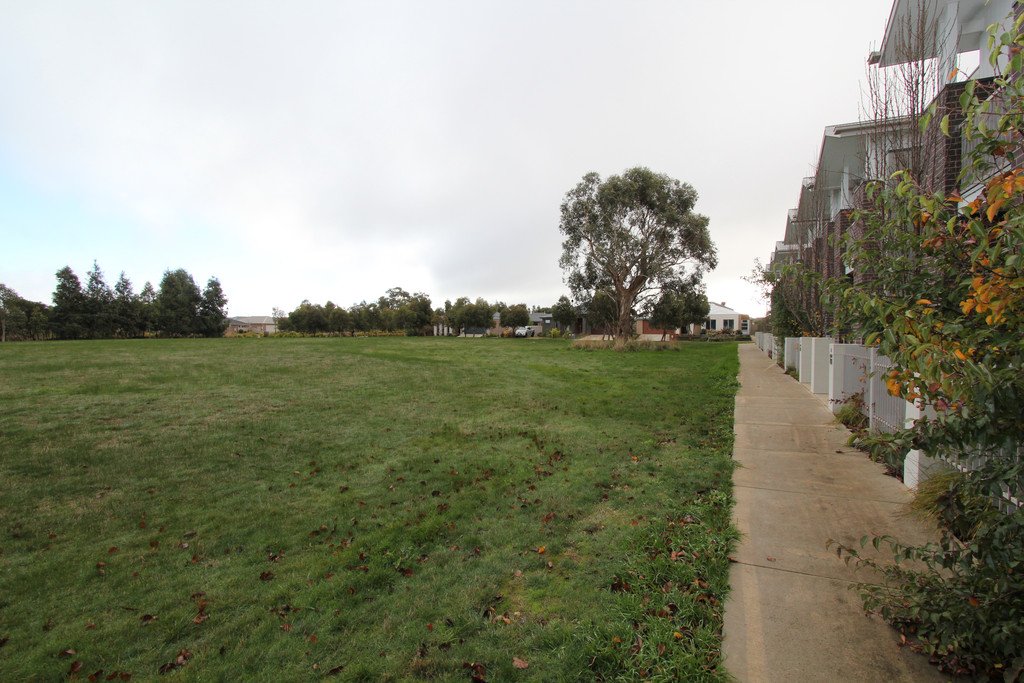 4 Swamp Gum Place ALFREDTON 9