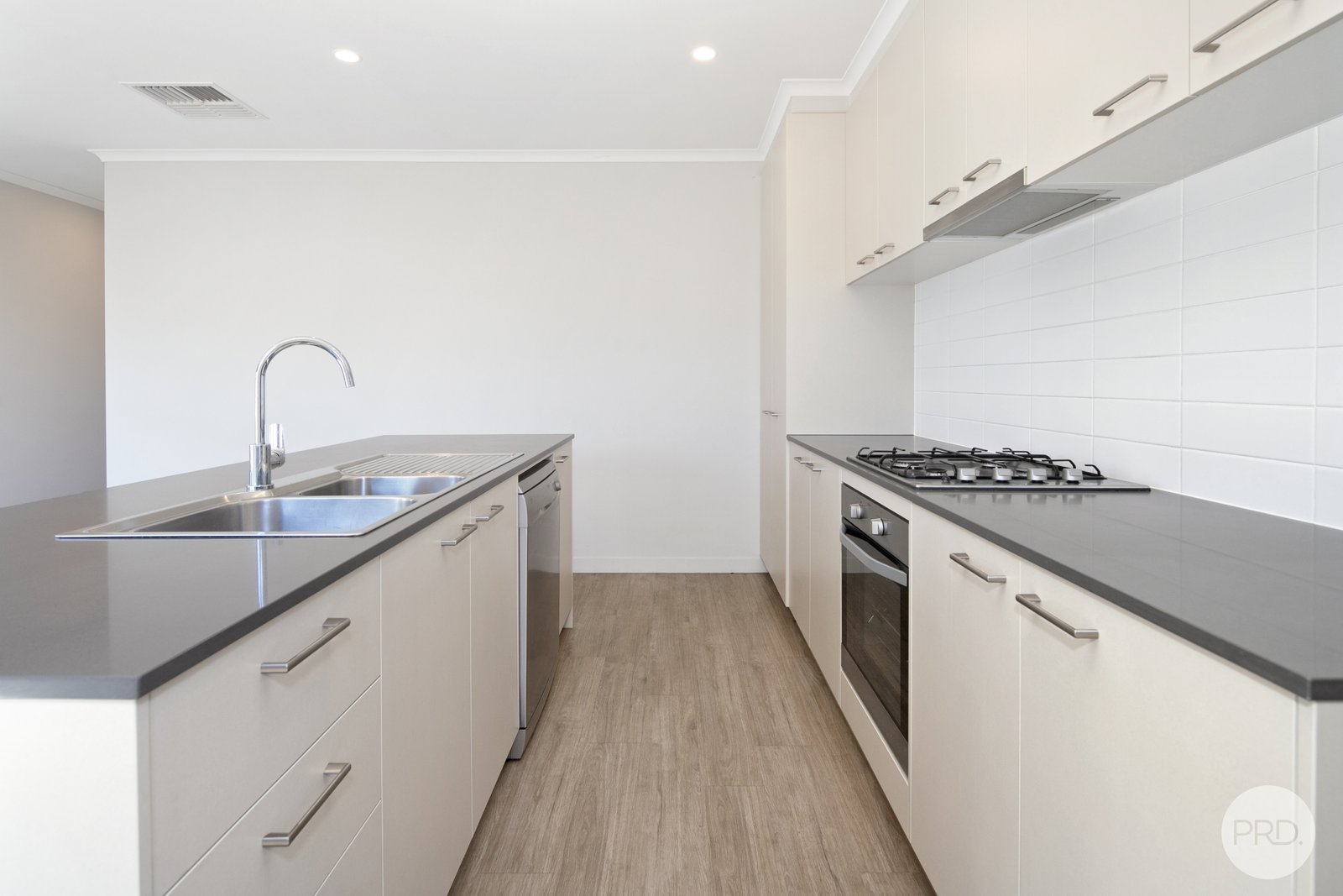 4 Sydney Way ALFREDTON 2