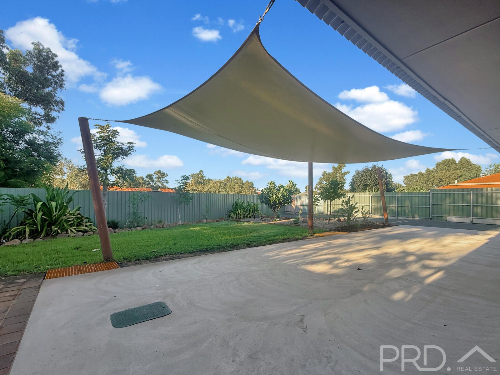 4 Tachikawa Court DAMPIER 2