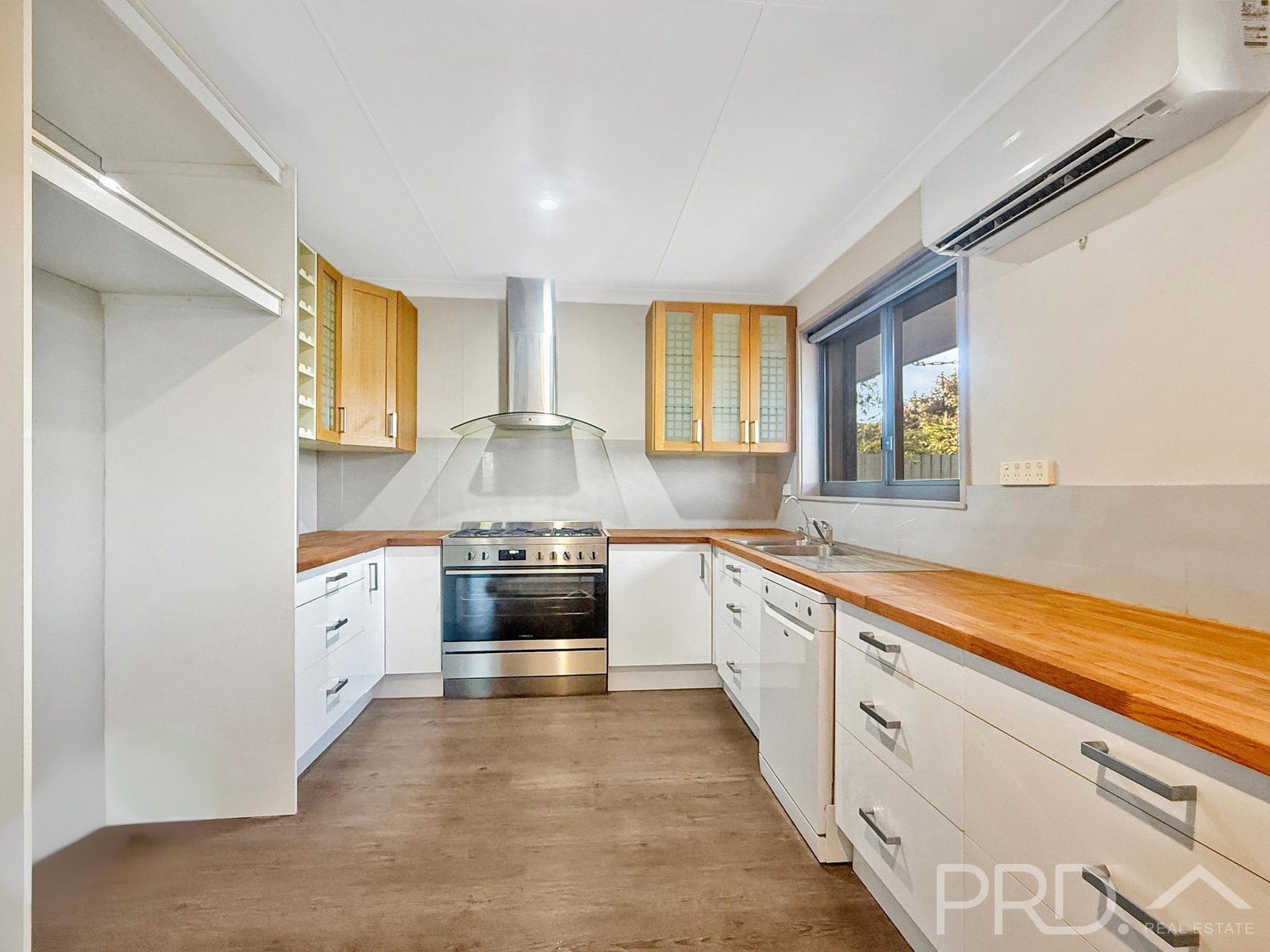 4 Tachikawa Court DAMPIER 3