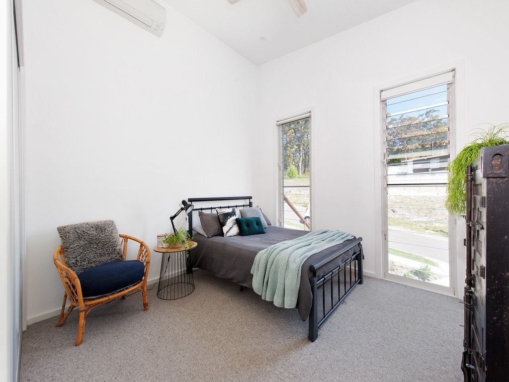 4 Tacking Street CORLETTE 16